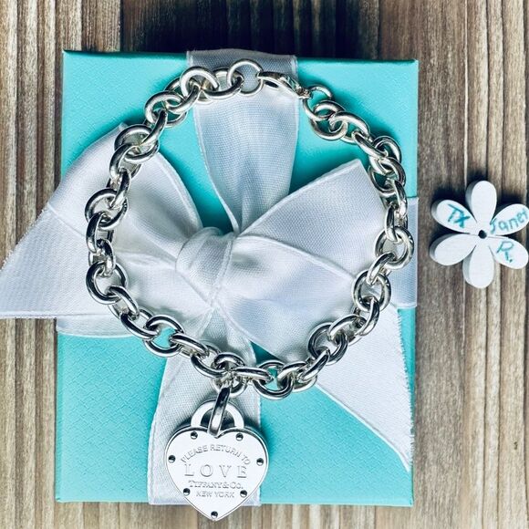 🩵Tiffany & Co Return to Love Heart Bracelet,❌LONGER LENGTH❌, 8"🩵 - Picture 1 of 6